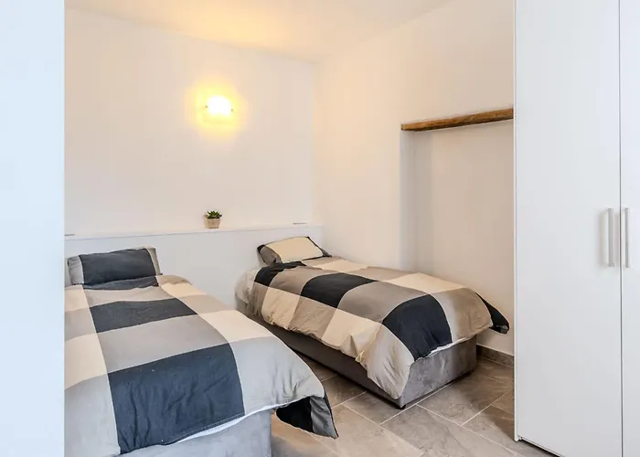 דירה Dema-1 By Interhome *