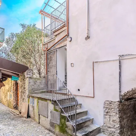 Dema-1 By Interhome Mezzegra