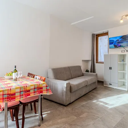 Dema-1 By Interhome Apartment Mezzegra